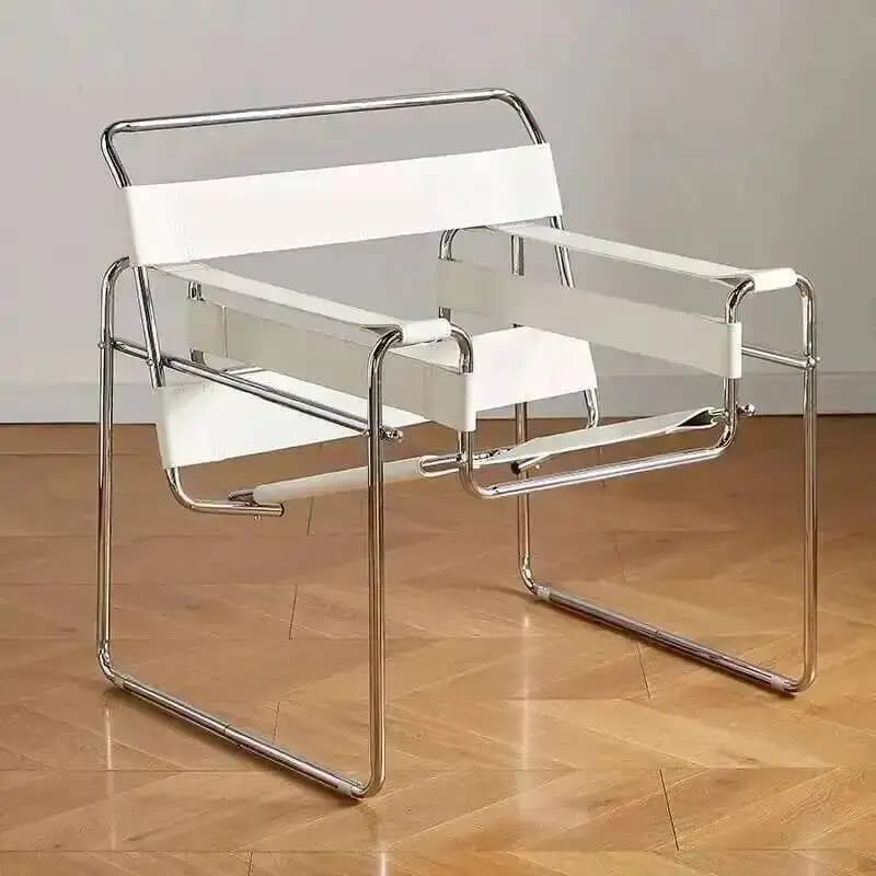 Chaise de salon industrielle Vassili de style nordique médiéval, modèle individuel Bauhaus en cuir de selle, chaise de vanité rouge tendance, mobilier
