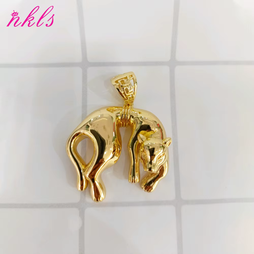 Carte de mode du pendentif africain couleur or Hip Hop femmes hommes collier populaire pendentif de luxe en acier inoxydable chaîne de cuivre bijoux