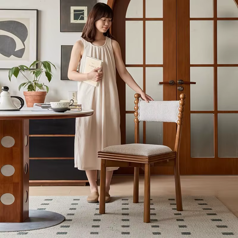 Chaise de salle à manger française Vintage, siège en bois massif, tabouret de salle à manger rétro pour la maison, siège à dossier rembourré pour cafés