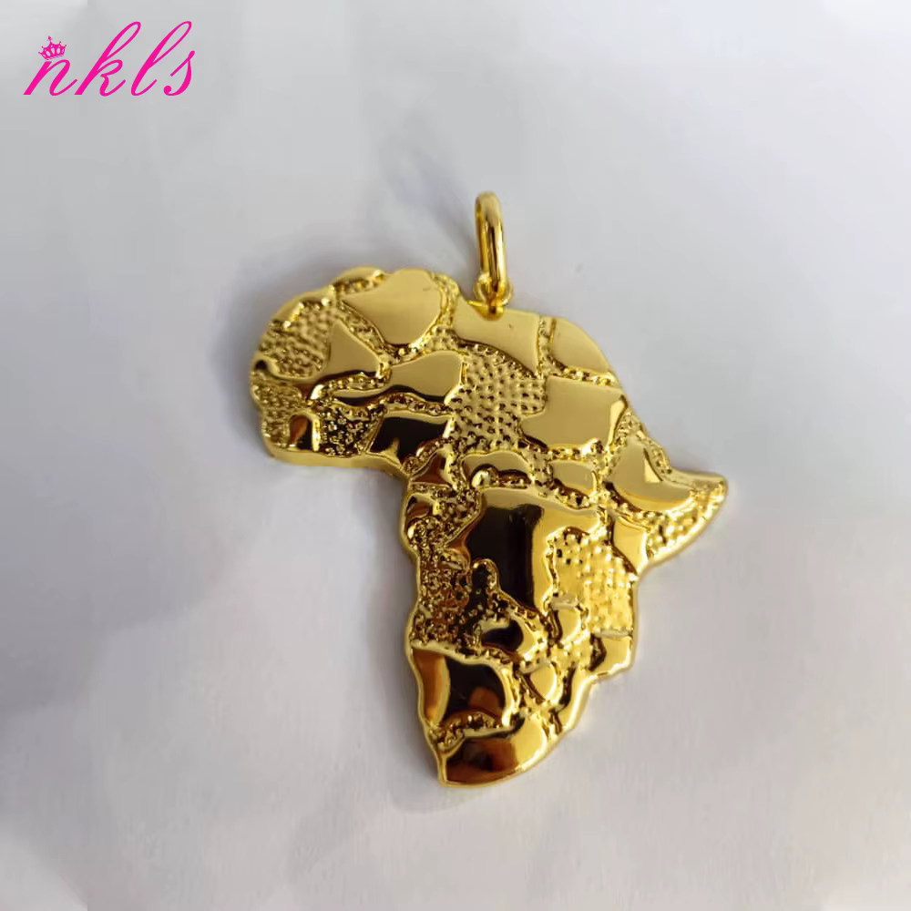 Carte de mode du pendentif africain couleur or Hip Hop femmes hommes collier populaire pendentif de luxe en acier inoxydable chaîne de cuivre bijoux