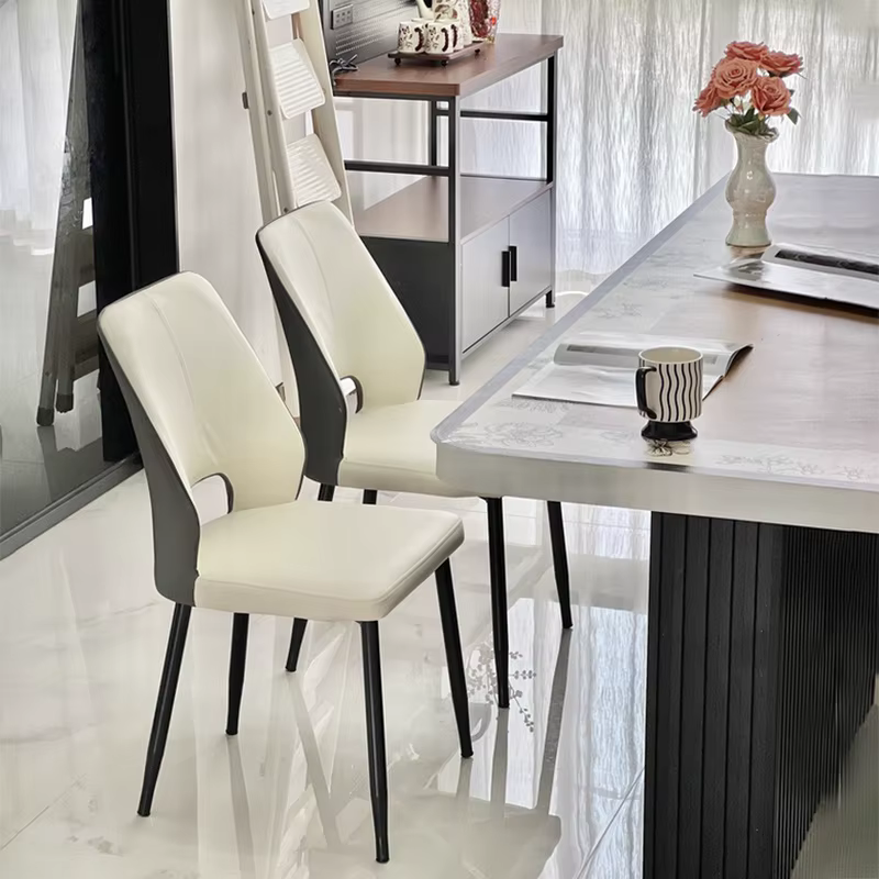 Chaise de salle à manger de luxe italienne, fauteuil de loisirs moderne et simple pour la maison, chaise de restaurant rembourrée épaisse pour hôtel et usage professionnel, mobilier de maison