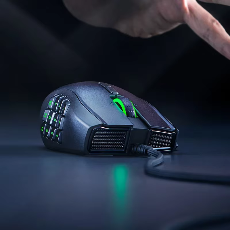Souris de jeu ergonomique Razer Naga pour gaucher avec 12 boutons de pouce programmables - 8