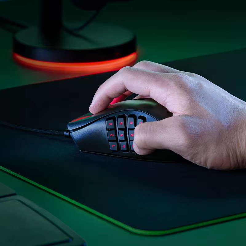 Souris de jeu ergonomique Razer Naga pour gaucher avec 12 boutons de pouce programmables - 8