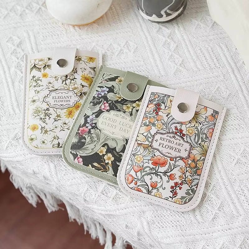 Porte-cartes portable adorable avec plusieurs emplacements pour cartes - Organisateur de cartes d'identité, de cartes bancaires et de cartes de bus pour femmes