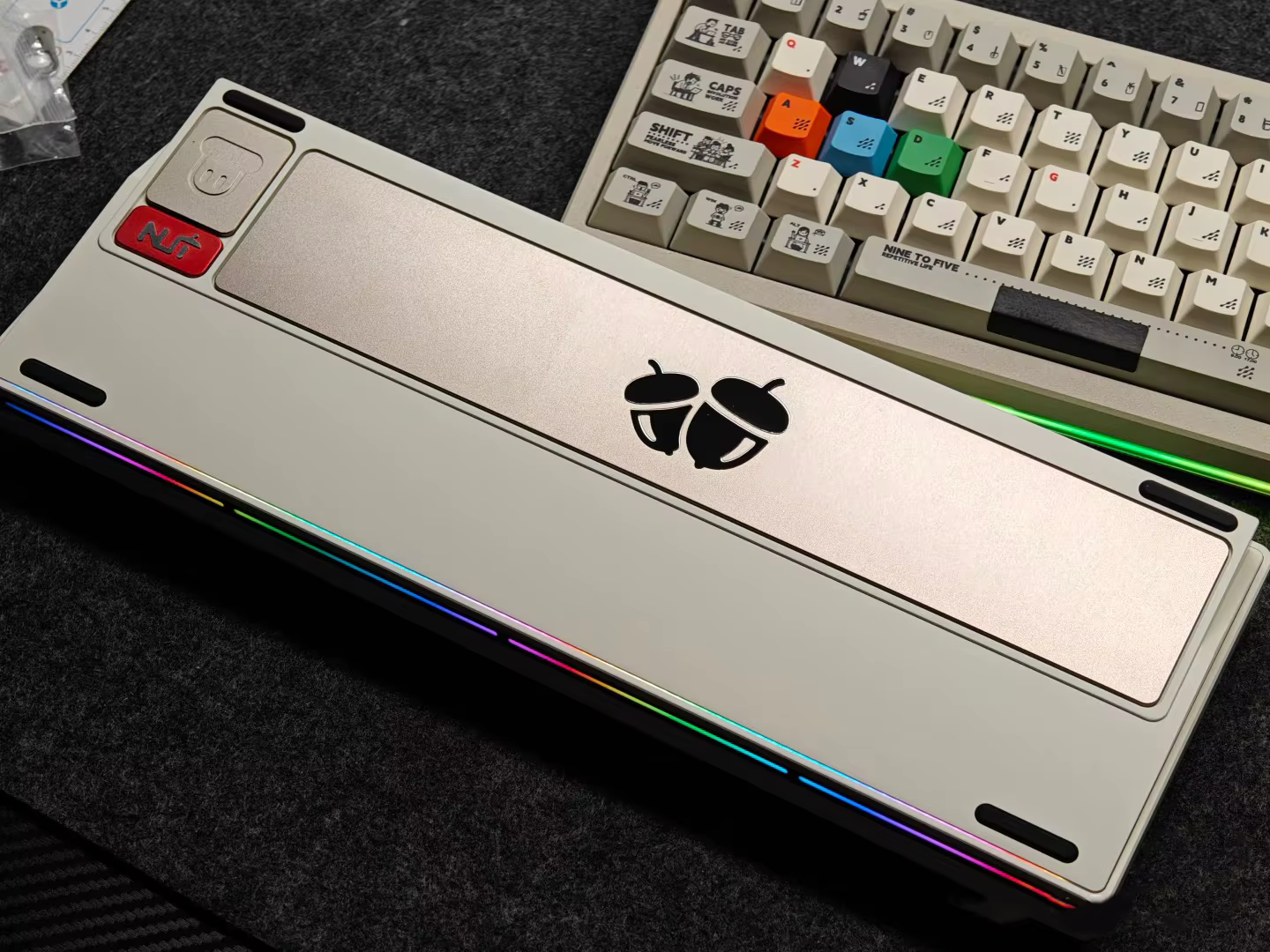 Weikav Nut65 Kit de clavier de jeu mécanique en aluminium Structure de joint ressort à lames plaque FR4 Tri Mode 6000mAh
