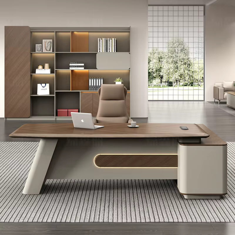 Bureau d'ordinateur créatif en bois