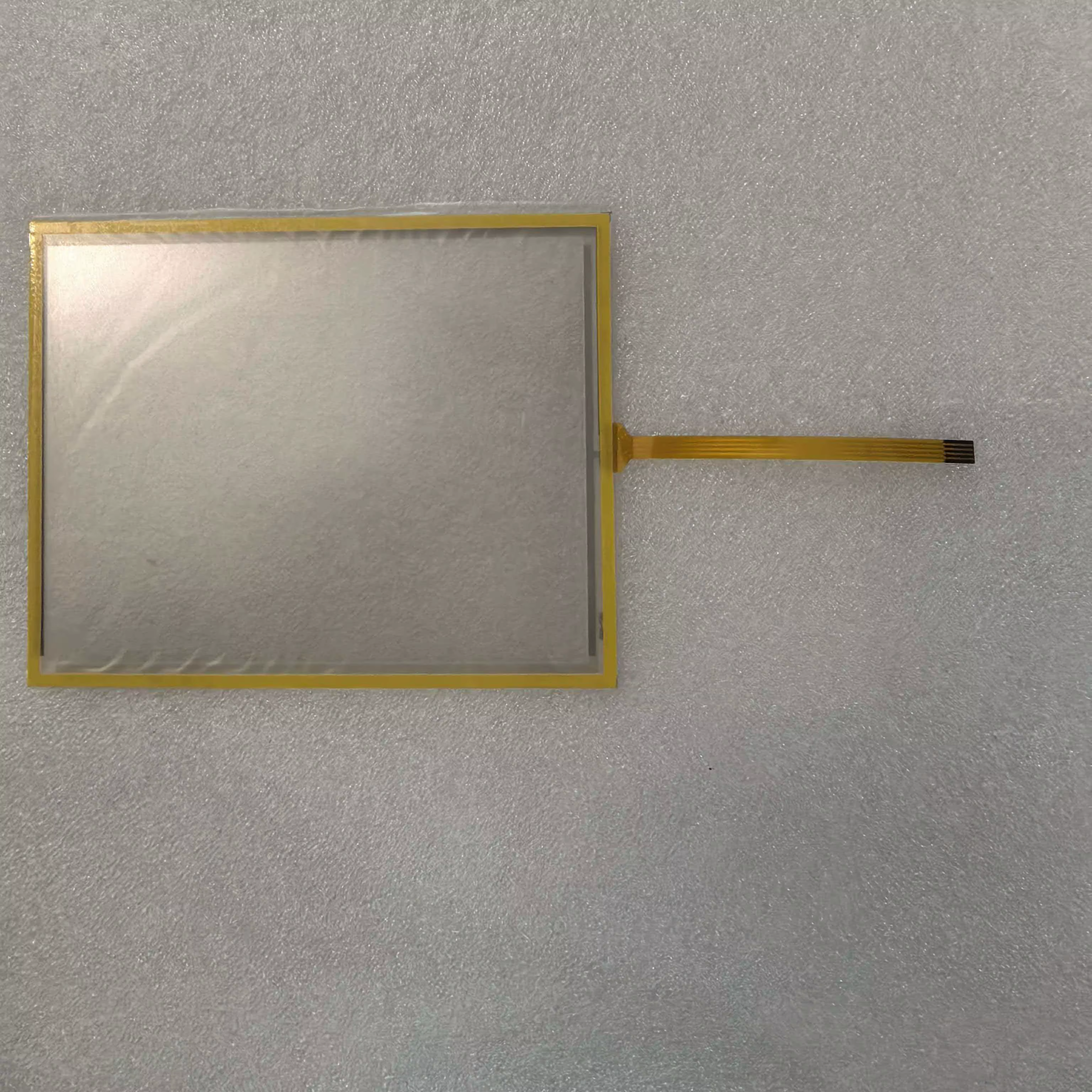 Écran tactile 132mm * 105mm pour AMT9532 91-09532-00A écran tactile résistif 5.7 pouces AMT 9532 tactile