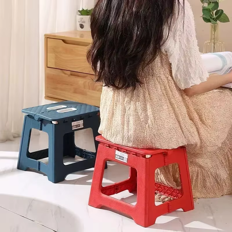 Chaise de camping portable d'extérieur, tabouret pliant pour adultes et enfants, petit tabouret familial, chaise de pêche ultralégère et portable